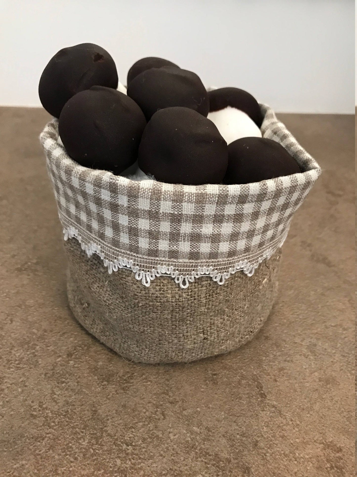 Linen food keeping basket Sewing Fiesta
