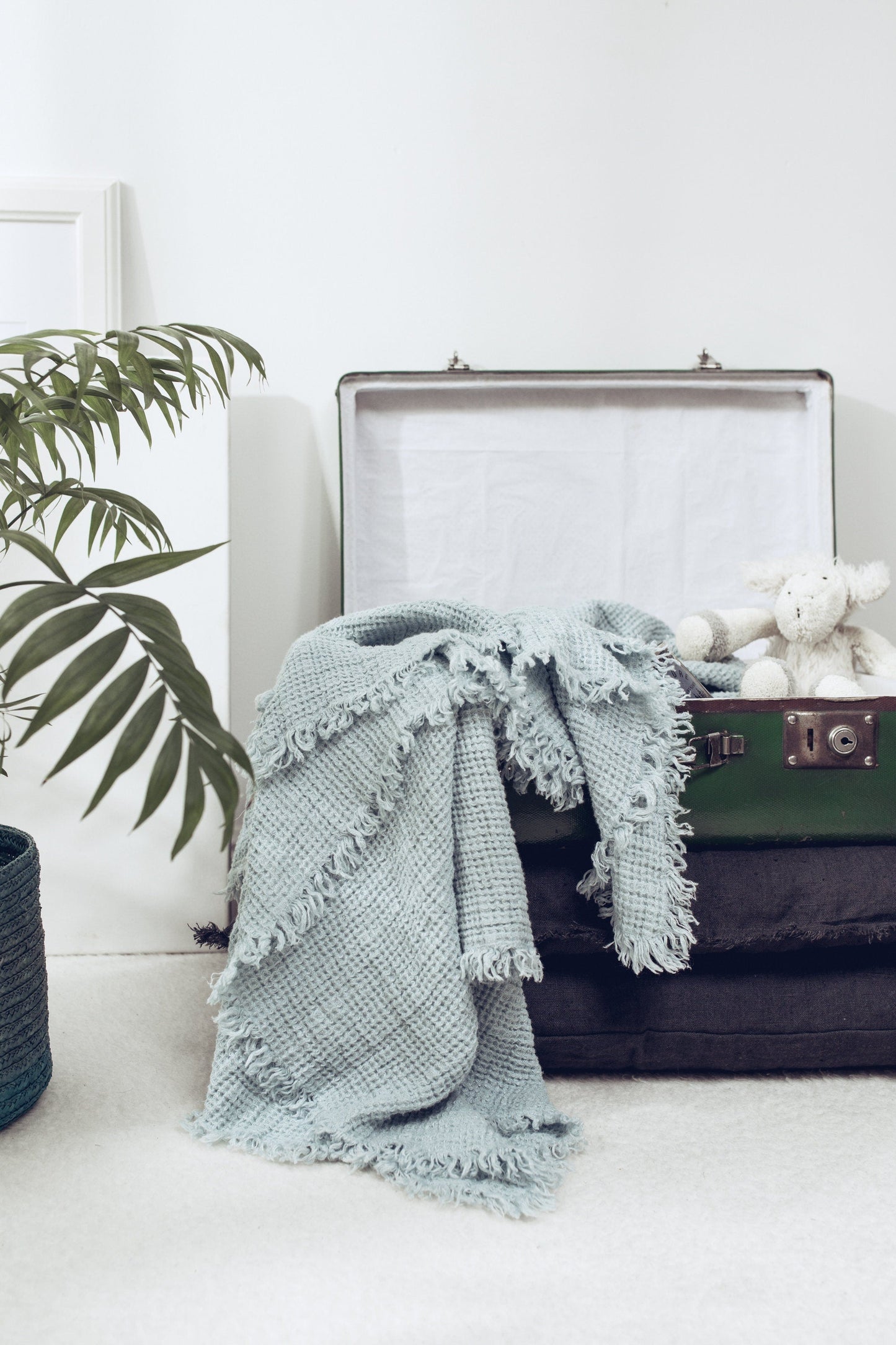 Linen kids blanket Light Blue Sewing Fiesta