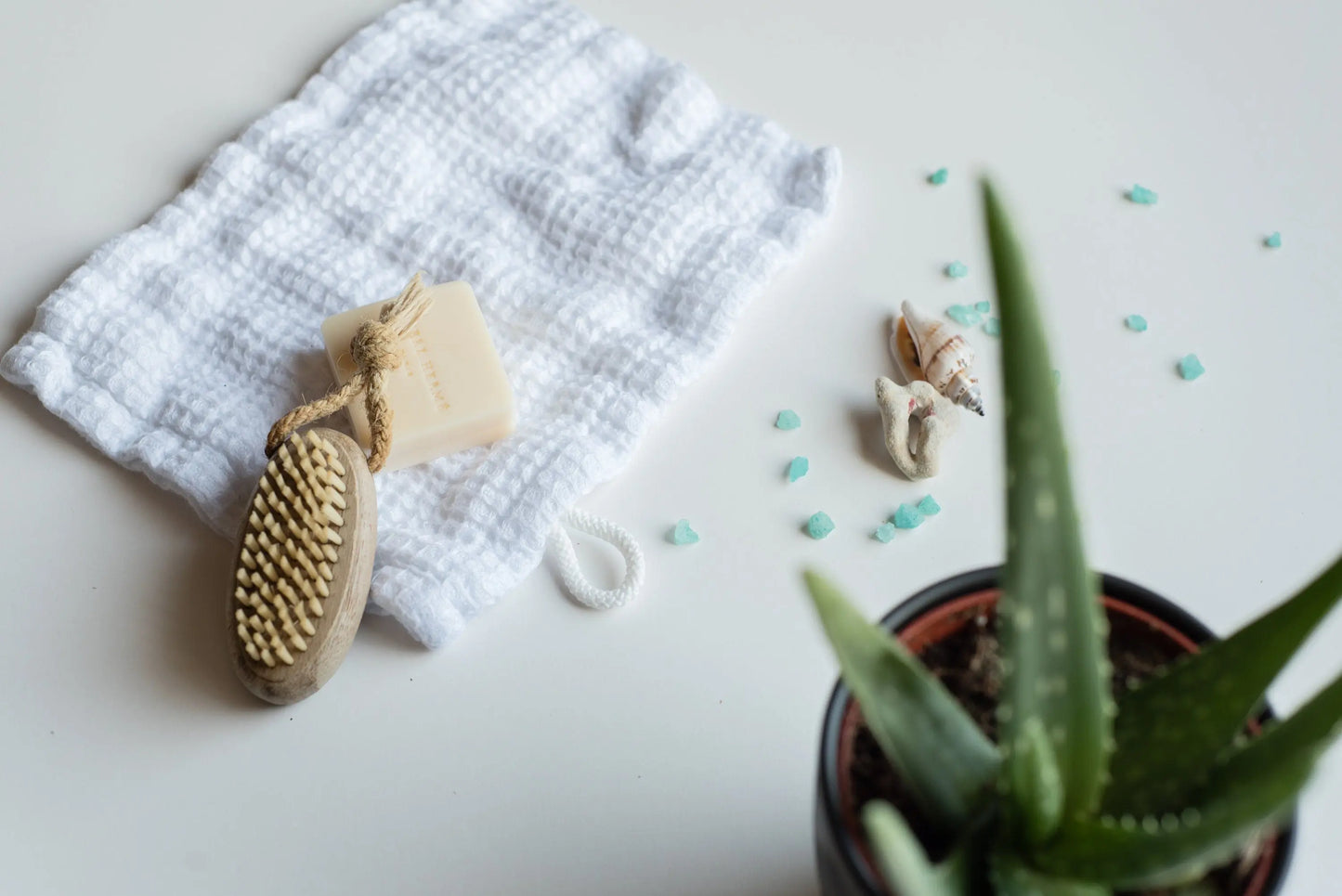 Linen Waffle Bath Wash Cloth - Glove