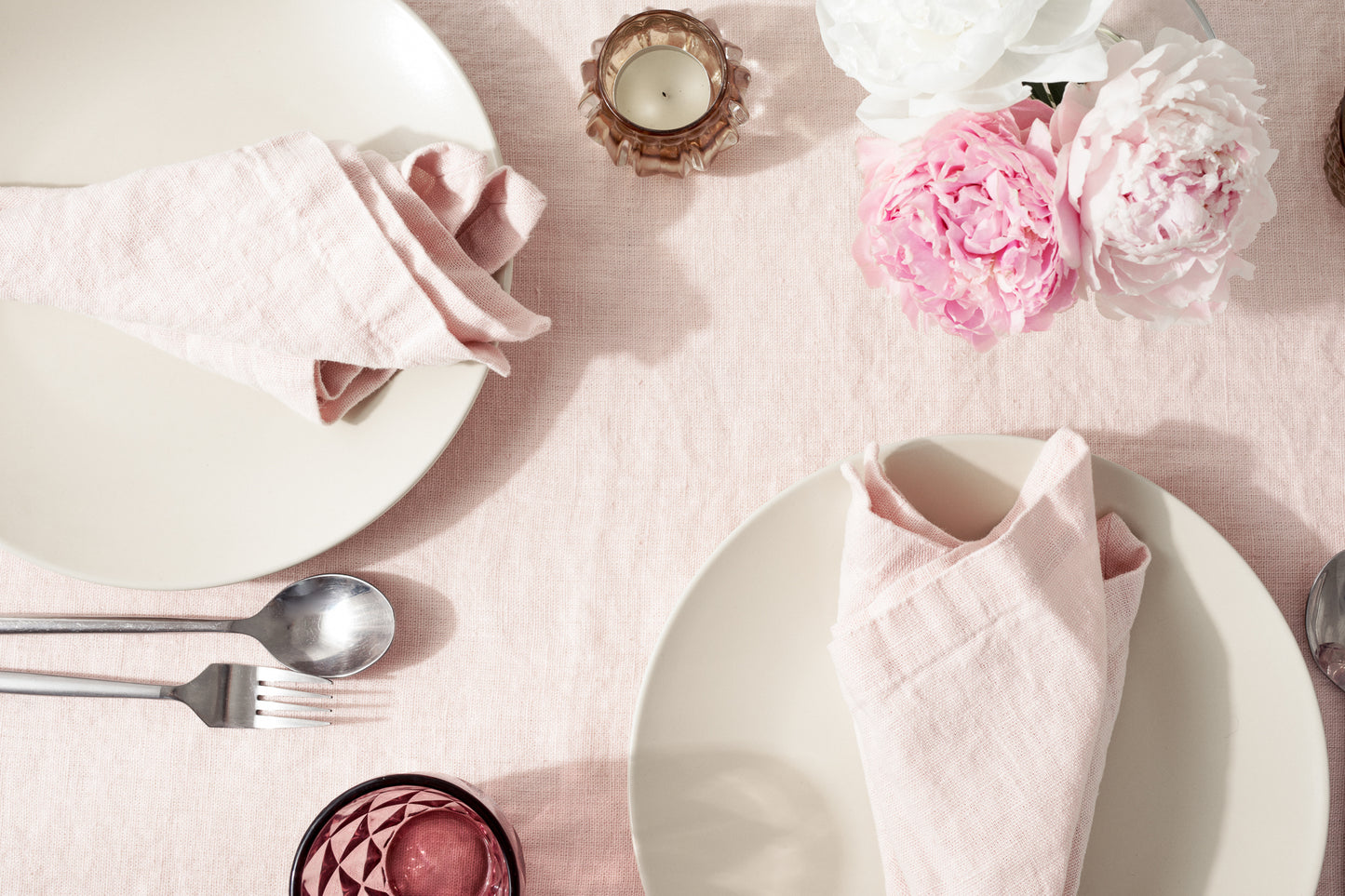 Linen tablecloth rustic pink